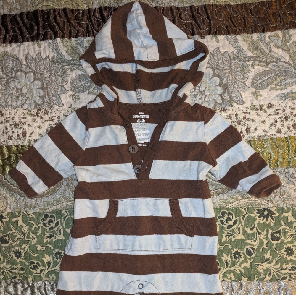 0-3m boys old navy onsie